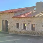 Casa Mirandes Rural Gospodarstwo agroturystyczne *